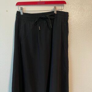Women's Black Athleta over knee Skirt Size 12